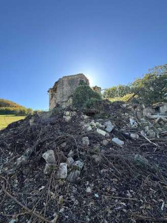Ruins and agricultural land in San Ginesio