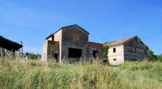 Farmhouse for sale Montelupone
