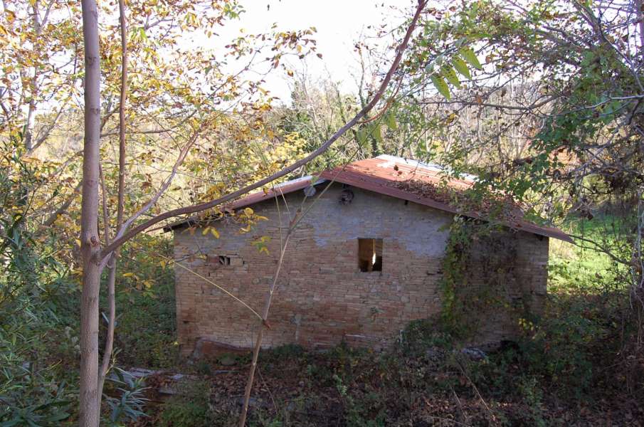 Abitazione agricola da restaurare San Ginesio