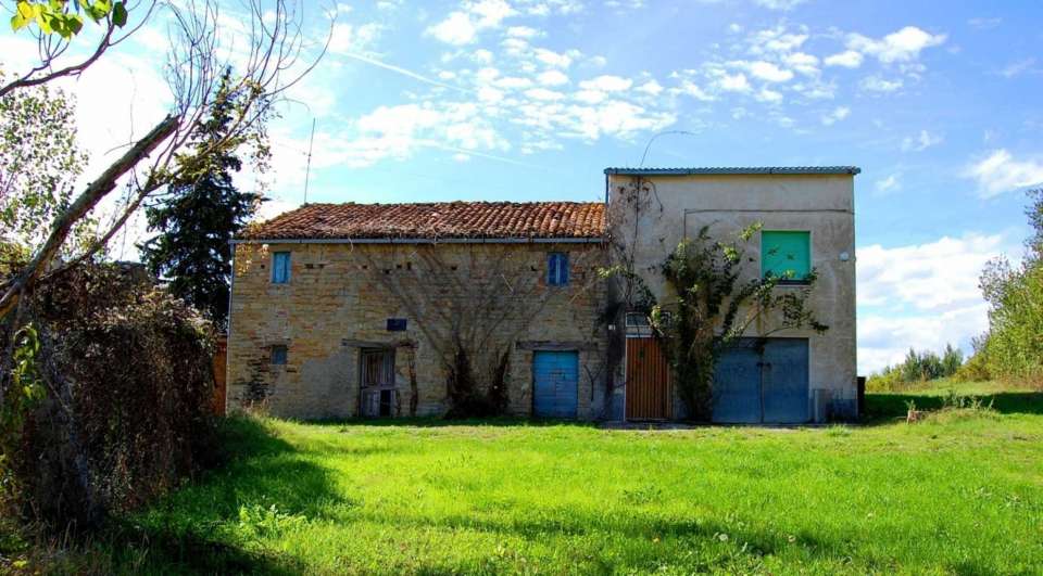 agricoltural holding Penna San Giovanni