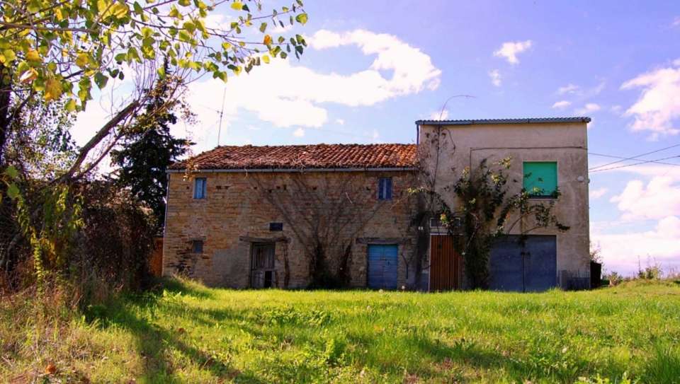 agricoltural holding Penna San Giovanni