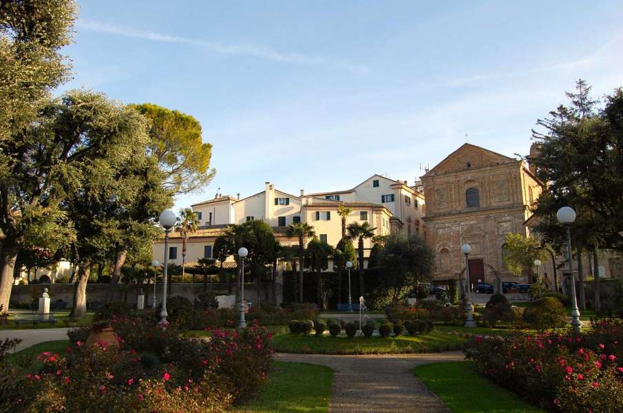 Palazzo Acqua ad Osimo