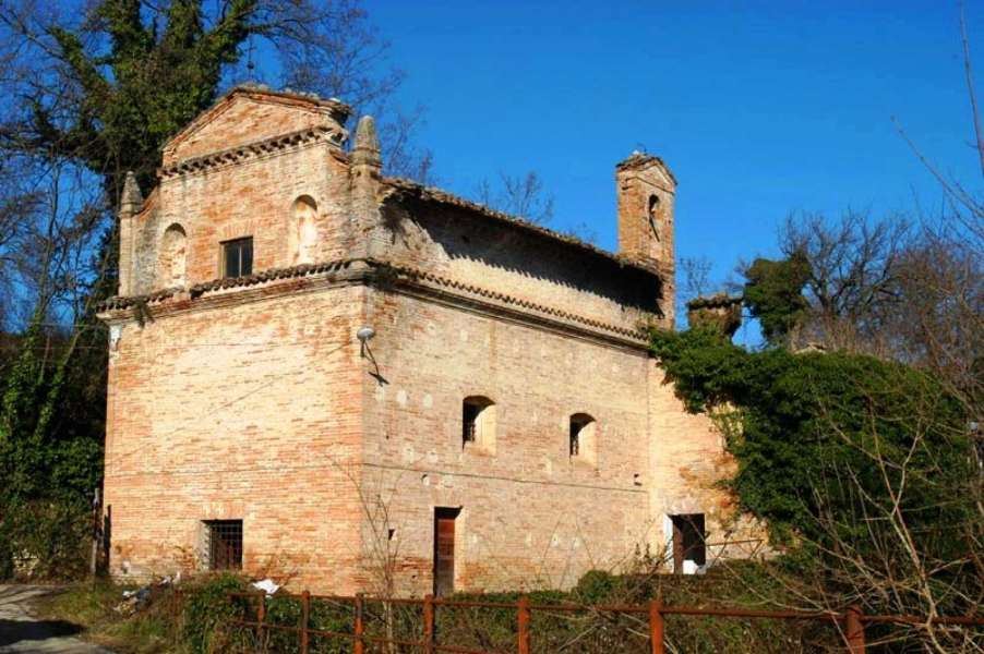 EX chiesa in vendita nelle Marche