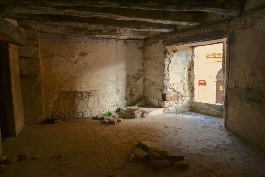 Apartment and shop in the historic center of Sarnano