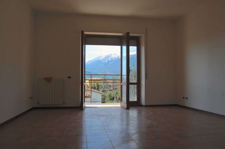 Appartamento a Sarnano con vista panoramica