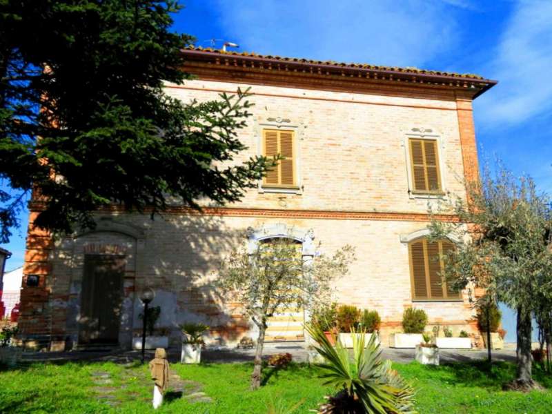Brick built house with exclusive garden and olive grove for sale in the countryside of Falerone, Fermo province, Marche