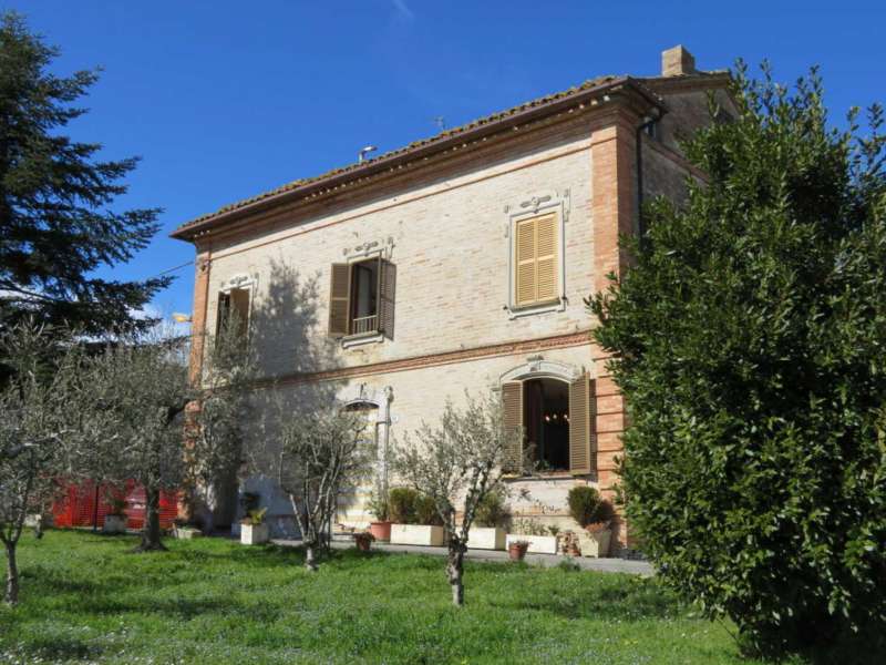 Brick built house with exclusive garden and olive grove for sale in the countryside of Falerone, Fermo province, Marche