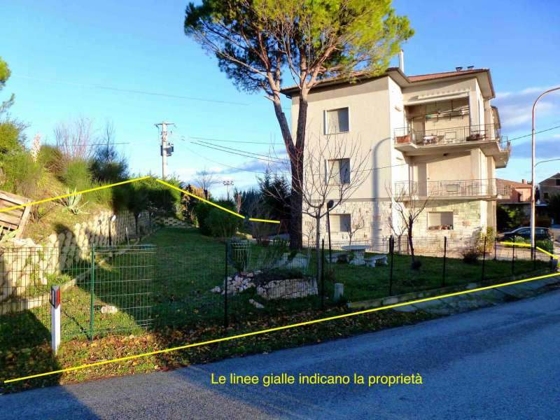 Appartamento, dependance, garage e cantina in vendita in palazzina a Loro Piceno, Borgo San Lorenzo