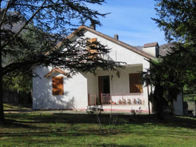 Villino Singolo Sarnano Brilli