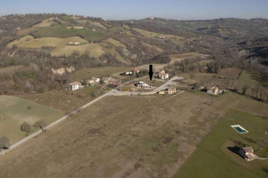 Plot for sale Sarnano 