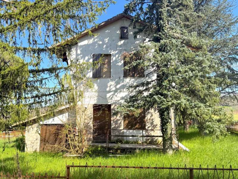 Villino – Località Sant’Eusebio – Sarnano