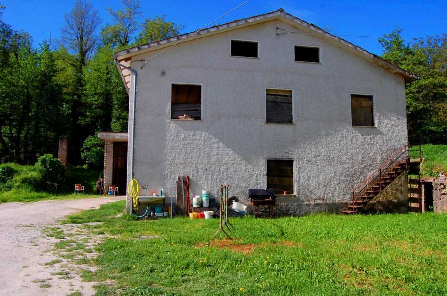 Casa in campagna con accessorio