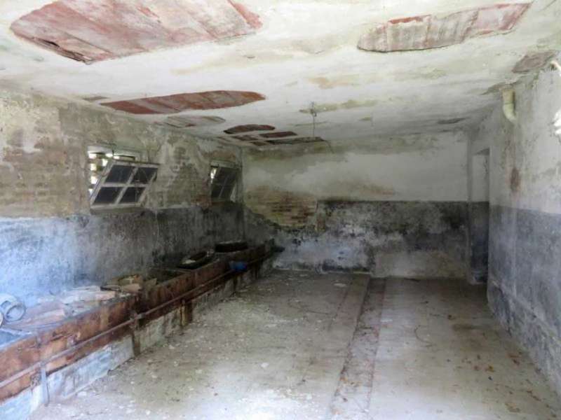 Casale in campagna da ristrutturare - Morrovalle