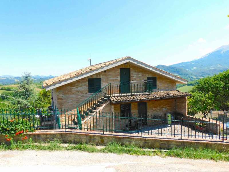 Villa for sale with big garden