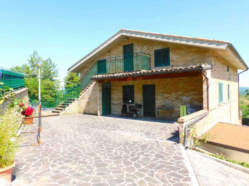 Villa for sale with big garden