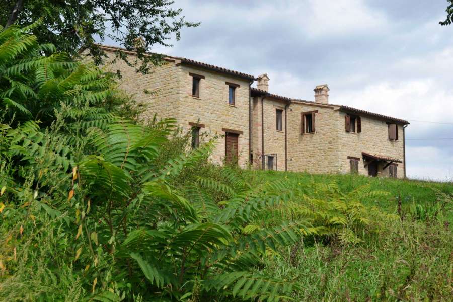 Podere restaurato nelle marche