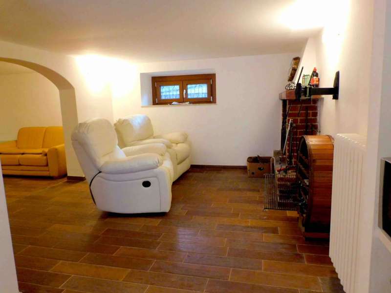 villa in contrada margani a Sarnano in zona tranquilla e panoramica
