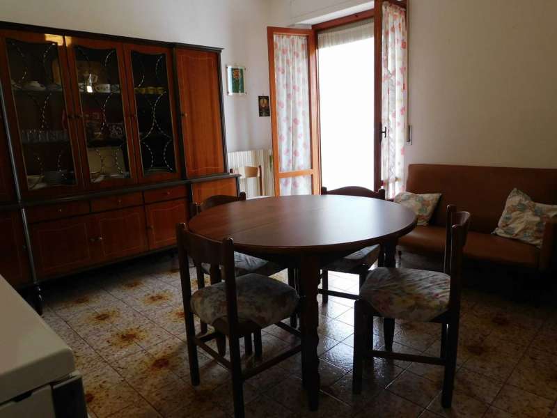 appartamento in via E. Mattei al secondo piano