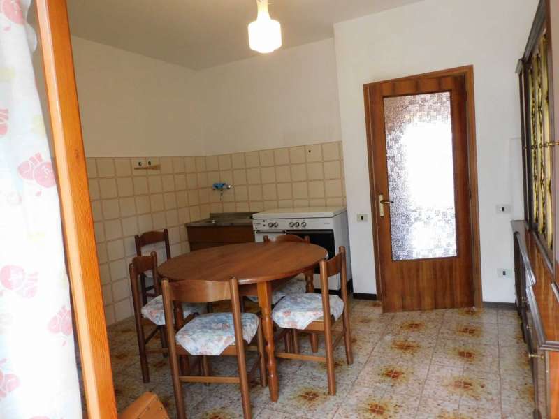 appartamento in via E. Mattei al secondo piano