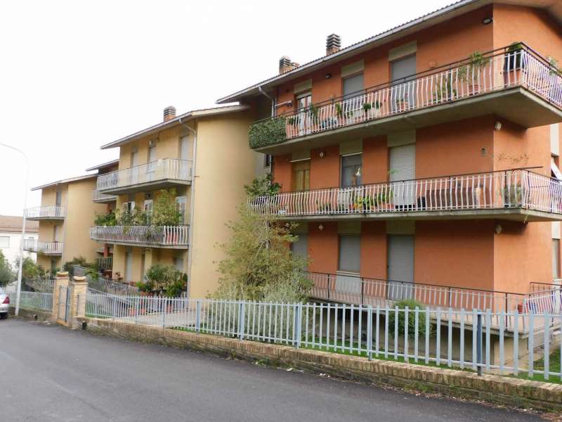 appartamento in via E. Mattei al secondo piano