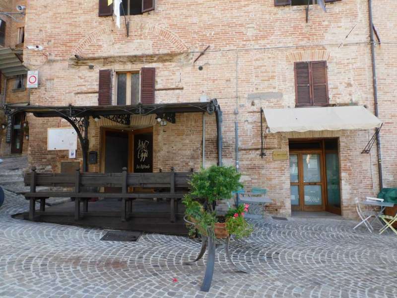 Bar-restaurant-pub in the historic centre