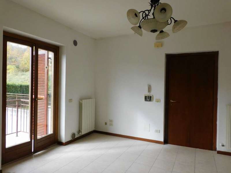 Apartment in Sarnano with views towards the center of the village, the hills and mountains
