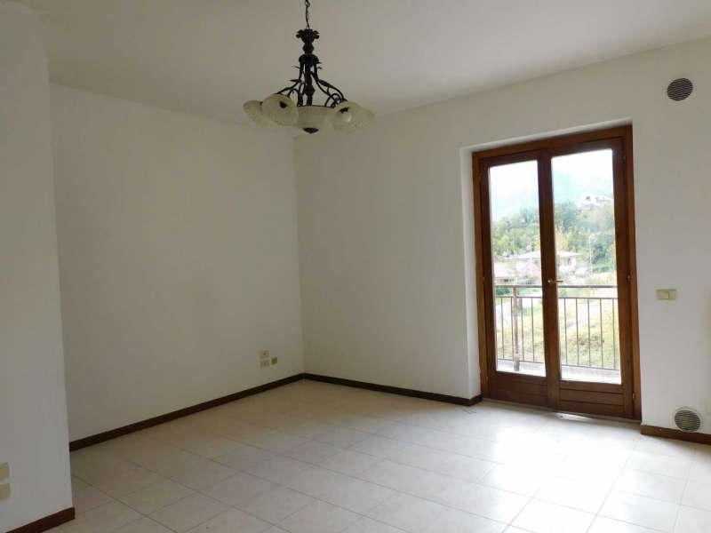 Apartment in Sarnano with views towards the center of the village, the hills and mountains