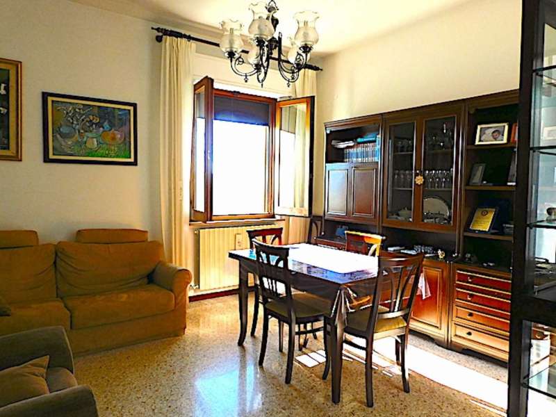 Appartamento con corte e garage a due passi dal centro cittadino