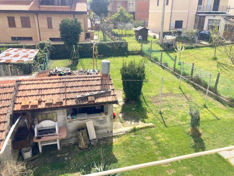 Intero stabile cielo terra a Passo San Ginesio 