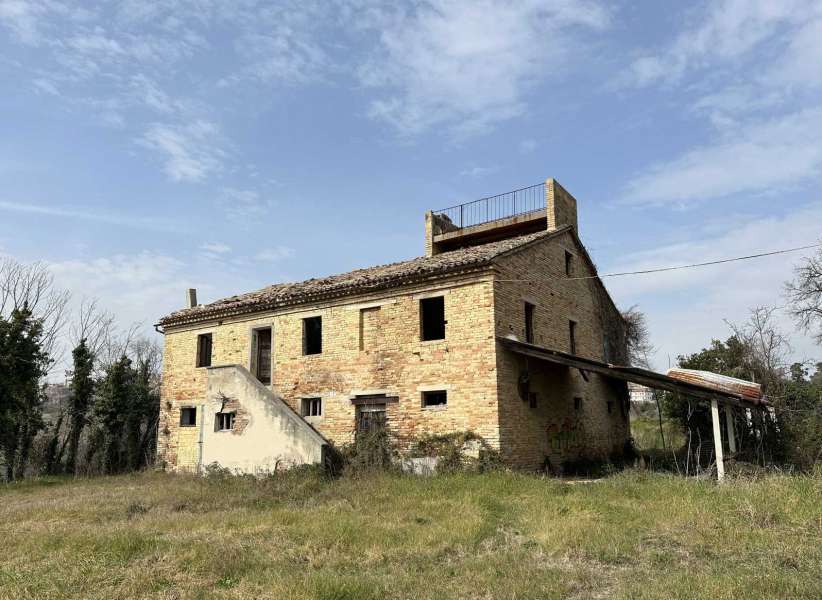 Farmhouse Filottrano (AN)