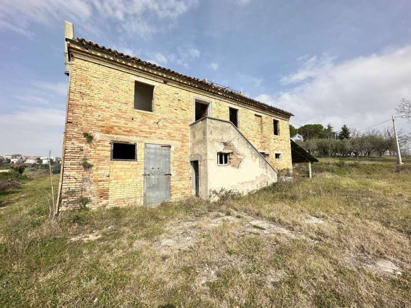 Farmhouse Filottrano (AN)