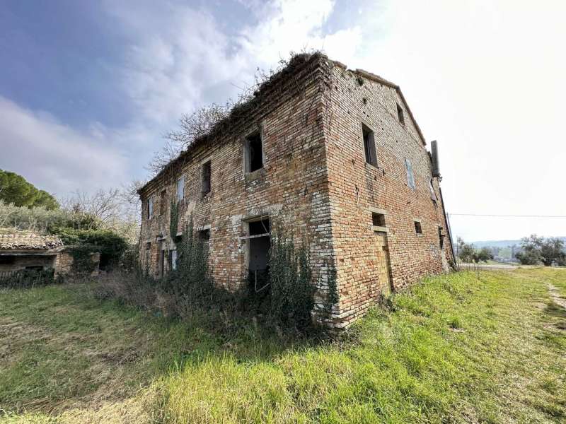 Farmhouse Filottrano (AN)