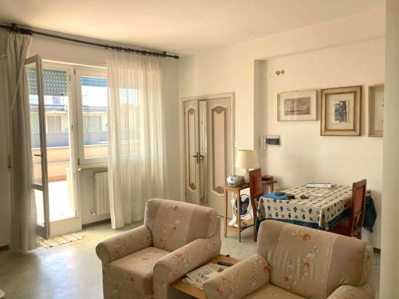 Attico con ampia terrazza panoramica a Macerata