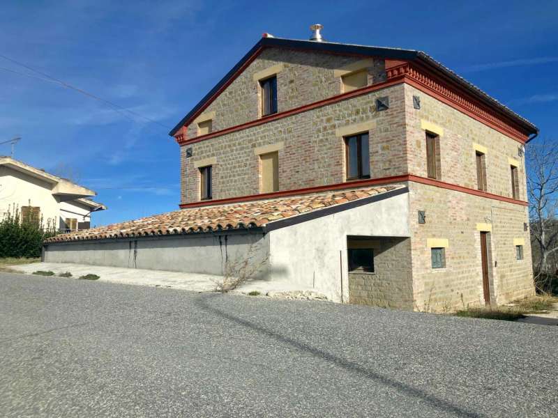 Rustico ristrutturato a San Ginesio