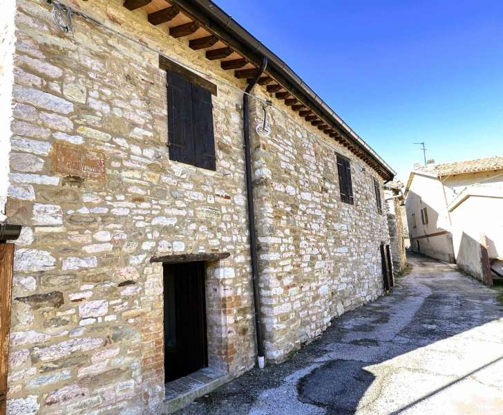 Detached House Fiastra 