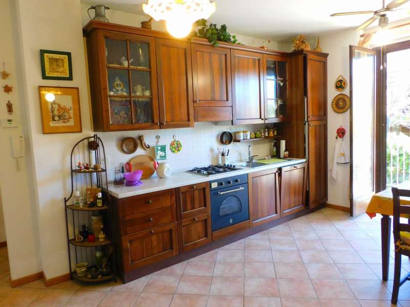 Appartamento in villetta a schiera a Sarnano prospiciente le terme di San Giacomo