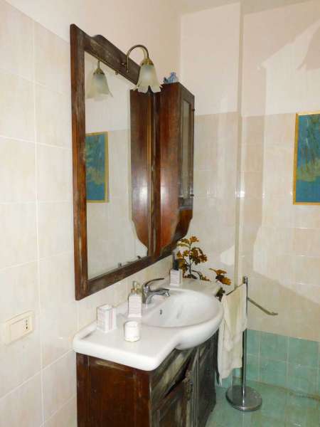 Appartamento in villetta a schiera a Sarnano prospiciente le terme di San Giacomo