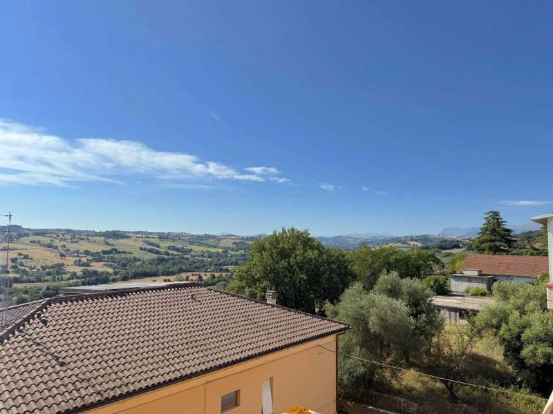 Appartamento panoramico ad Urbisaglia
