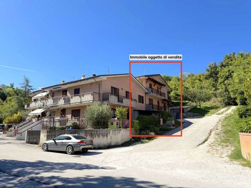 Villetta a schiera  spaziosa e luminosa a Sarnano