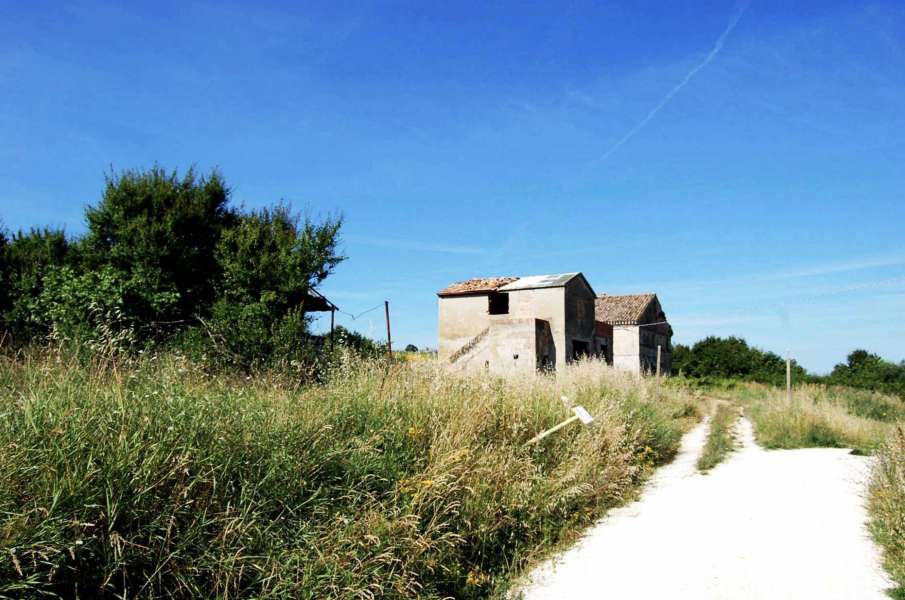 Farmhouse for sale Montelupone