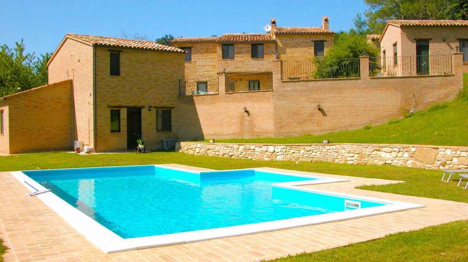 Big Farmhouses in central italy