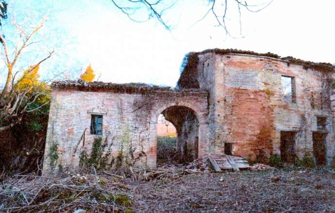 Ancient ruin in San Ginesio