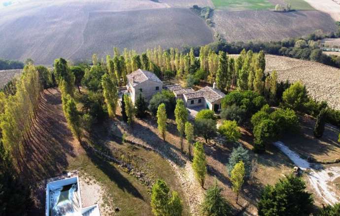 Magnific Villa in the countryside of Macerata