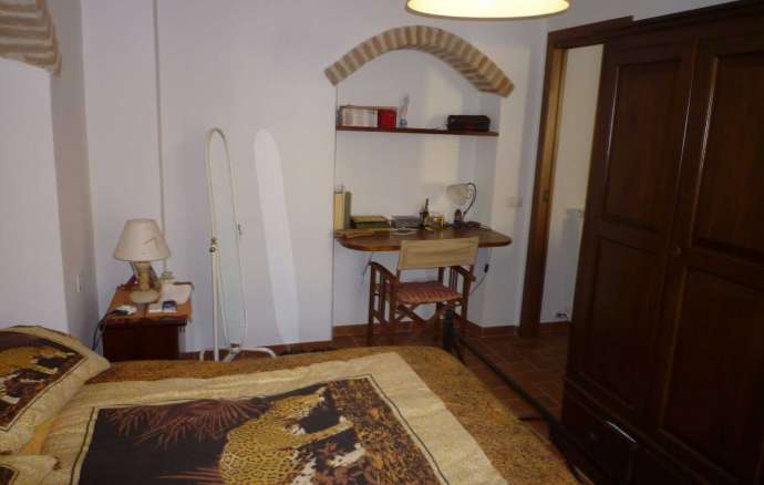 apartment with courtyard Valleremita Fabriano (AN)
