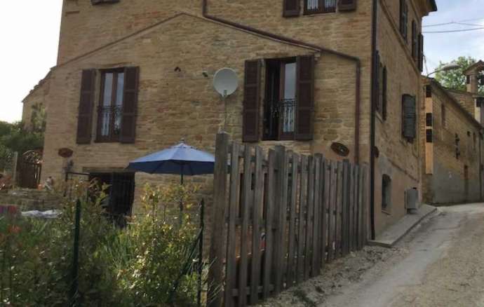 Casa Kim in frazione Magli a Penna San Giovanni